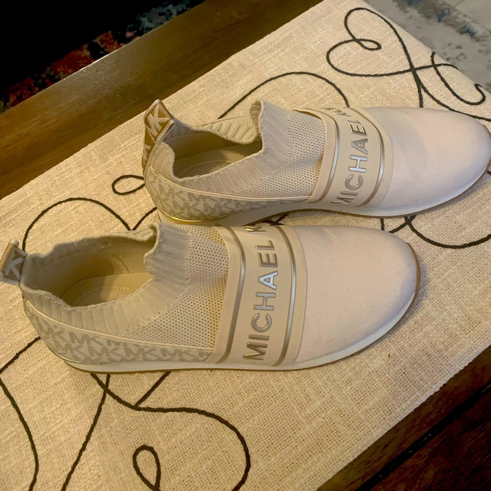 ♥️♥️Michael Kors in excellent condition!!!!